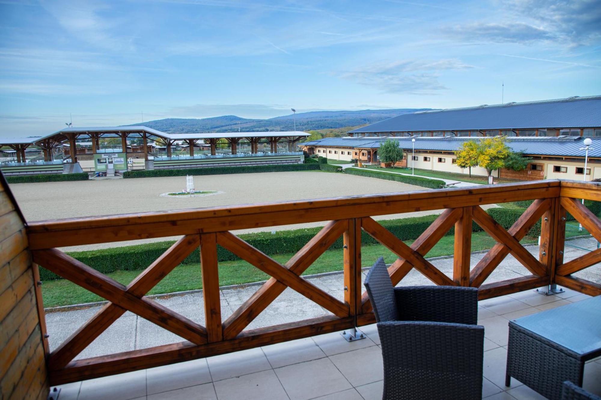Hotel Rozálka Pezinok Exterior foto